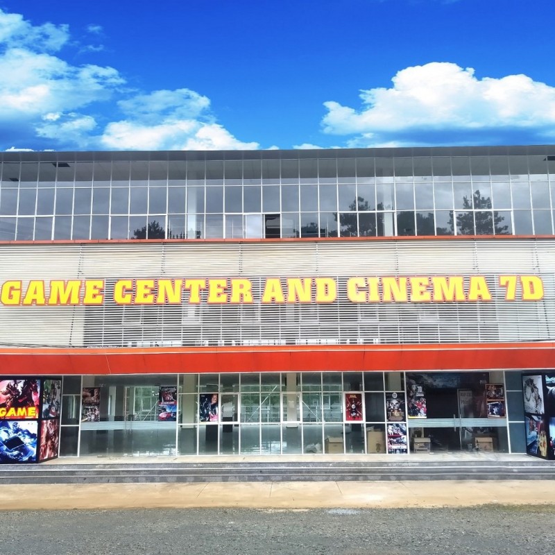 GAME CENTER AND CINEMA 7D